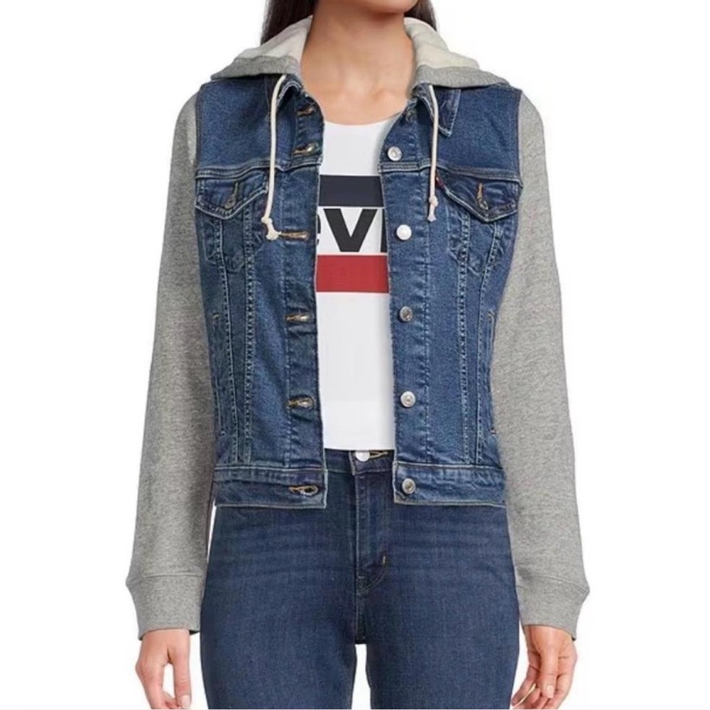 Levi’s denim trucker jacket